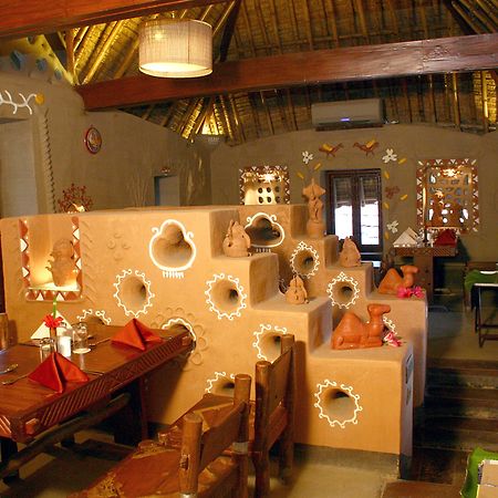 Vedic Village Spa Resort Колката Екстер'єр фото