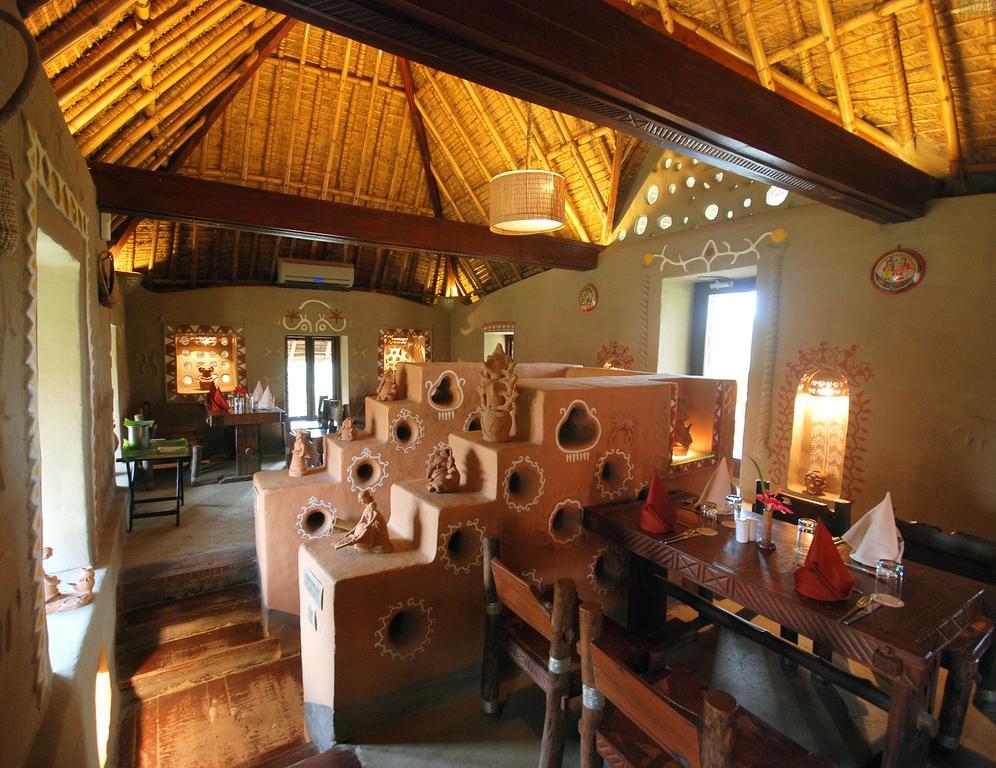 Vedic Village Spa Resort Колката Екстер'єр фото