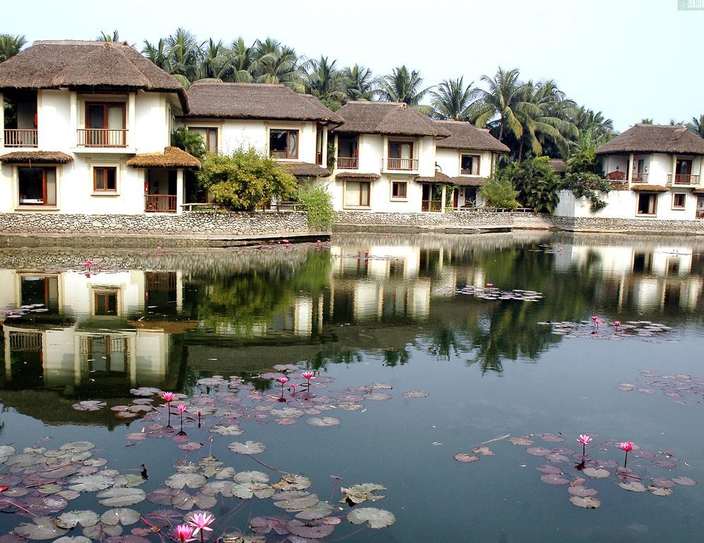 Vedic Village Spa Resort Колката Екстер'єр фото